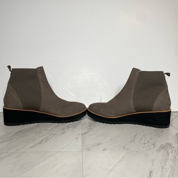Eileen Fisher Lilou Gray Nubuck Wedge Bootie 11 - Picture 5 of 14